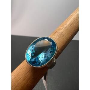 NEW Blue topaz sterling silver ring size 8 / 12.47 grams